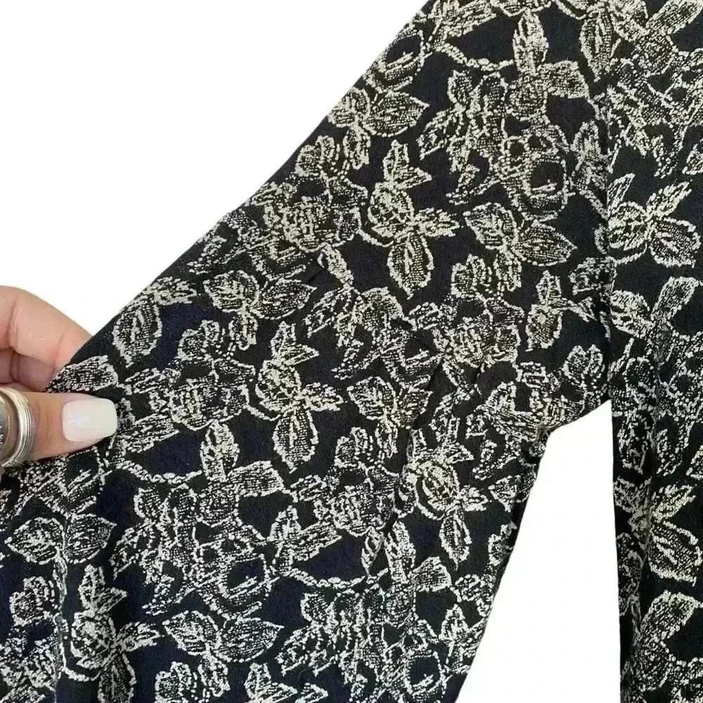 Lucky Brand Black Blouse - Picture 4 of 7